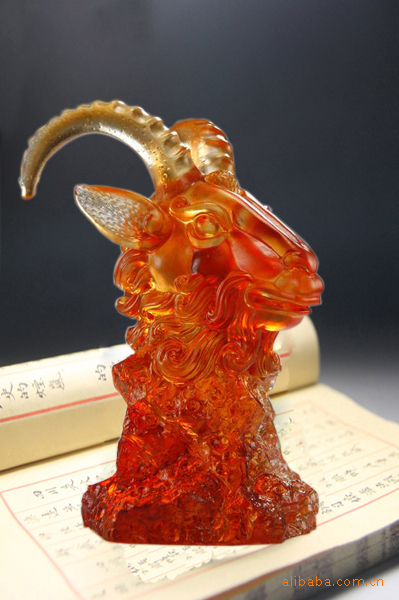 供應廠家定制琉璃工藝品 琉璃領頭羊 慶典紀念品 工藝品 禮品